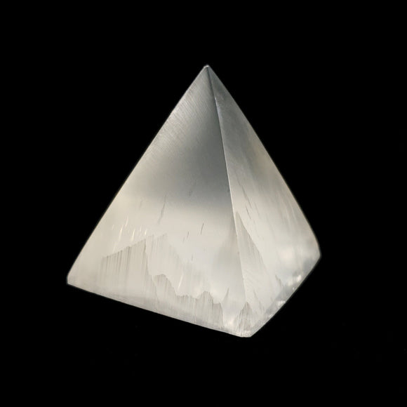 Selenite Pyramid  - هرم السيلنايت