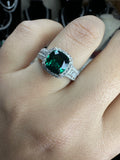 Emerald and  Moissanite Diamond - زمرد أخضر والماس موزنايت
