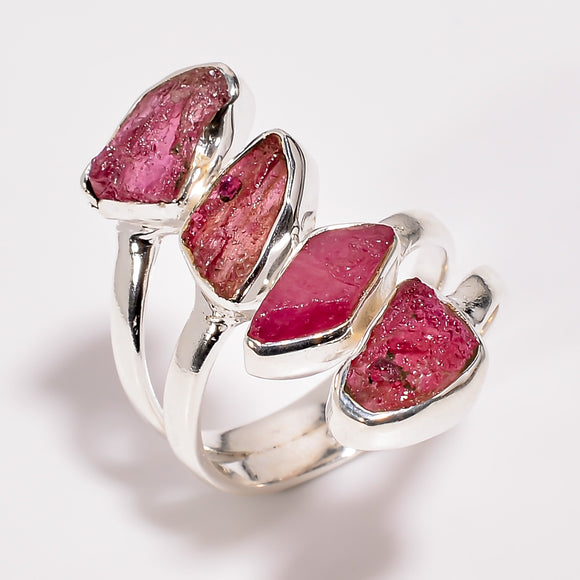 Ruby Raw Gemstone - خاتم الياقوت الأحمر