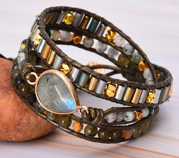 LABRADORITE WRAP BRACELET - إسوارة حجر اللابرودرايت  | تأقلم، أمان، توازن