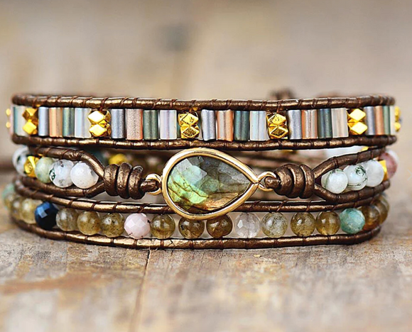 LABRADORITE WRAP BRACELET - إسوارة حجر اللابرودرايت  | تأقلم، أمان، توازن