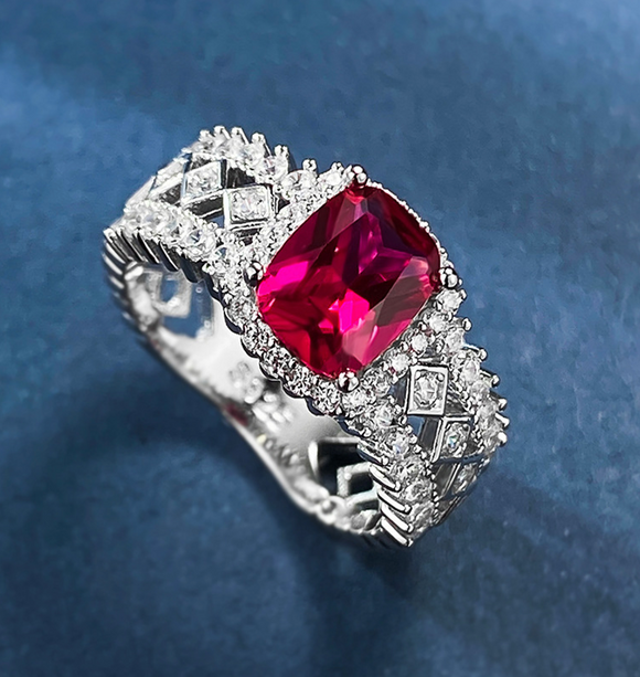 Ruby & White Topaz Ring | الياقوت الأحمر والتوباز الأبيض