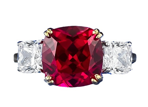 Garnet & White Topaz Ring - حجر الجارنيت الاحمر والتوباز الابيض