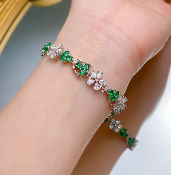 Emerald GemstoneBracelet  | الزمرد الاخضر والتوباز الابيض