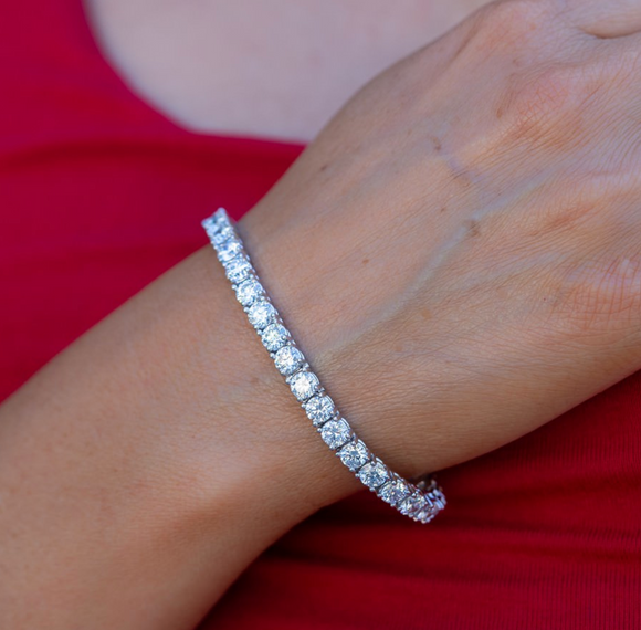 Tennis  Moissanite Bracelet اسوارة الماس الموزنايت   | نص قراط لكل حبة الماس - تنس  | 17.5 قراط الماس