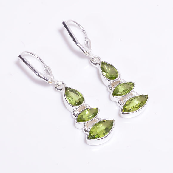 Peridot Earring - حلق حجر الزبرجد