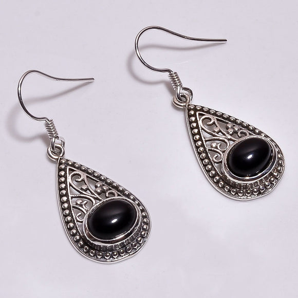 Black Onyx Dangle Earrings- حلق الاونكس الاسود