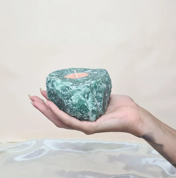 شمعة حجر الأفنتورين  -aventurine stone candle
